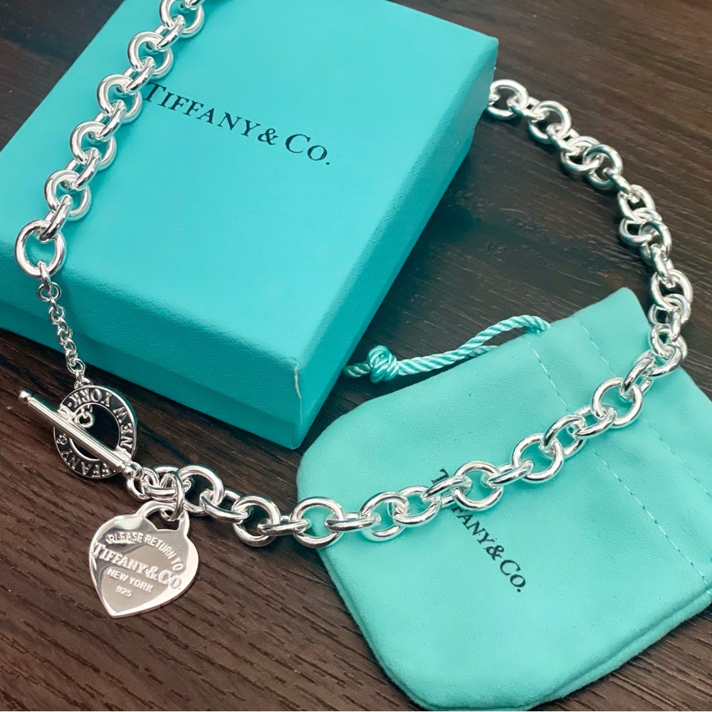 Tiffany & Co. Silver Chain Necklace with Heart Pendant